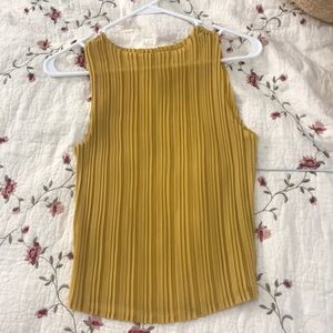 Simple, fresh yellow top